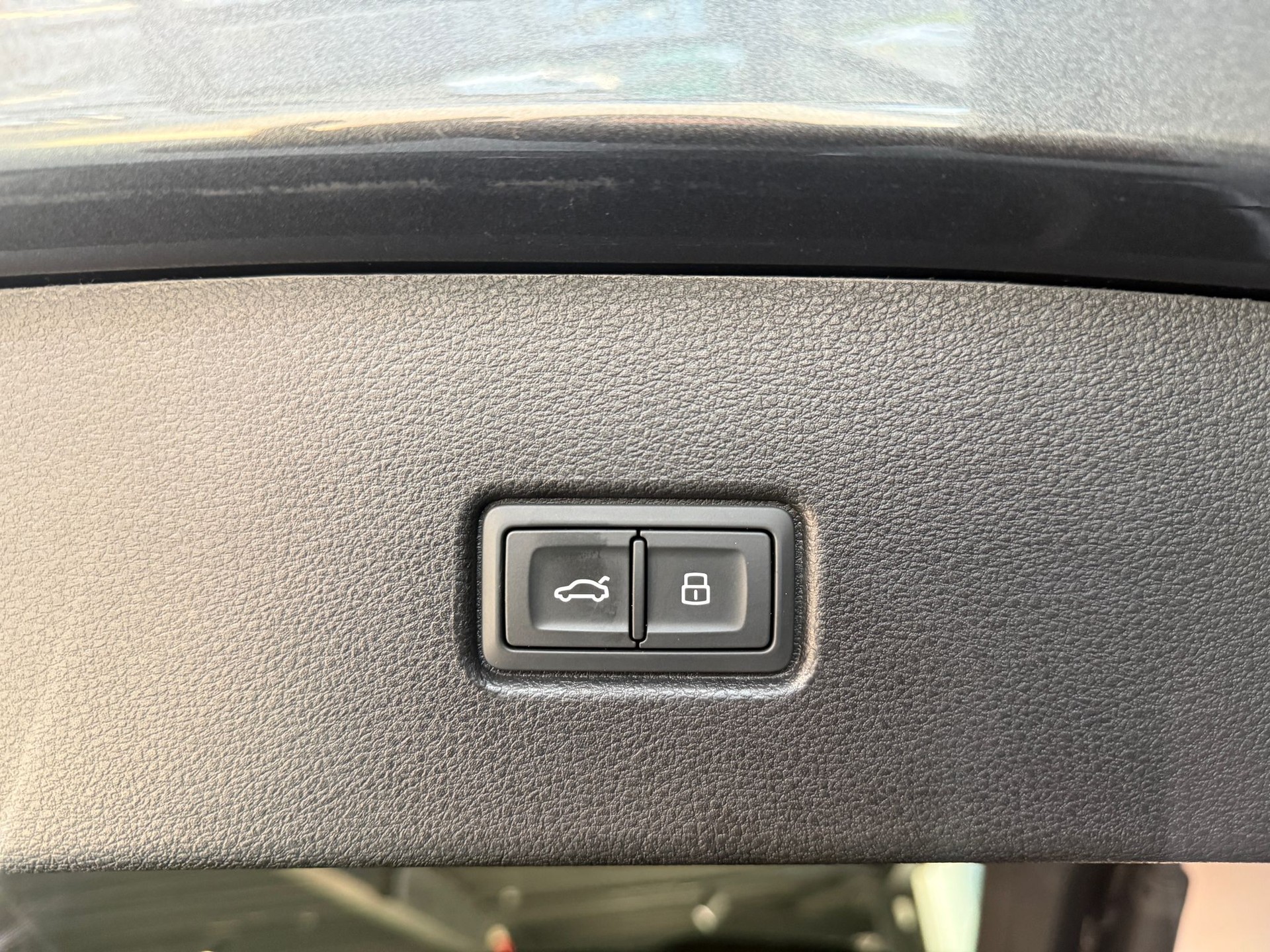 AUDI Q5 Sportback 40 TFSI S line quattro S-tronic-image-21