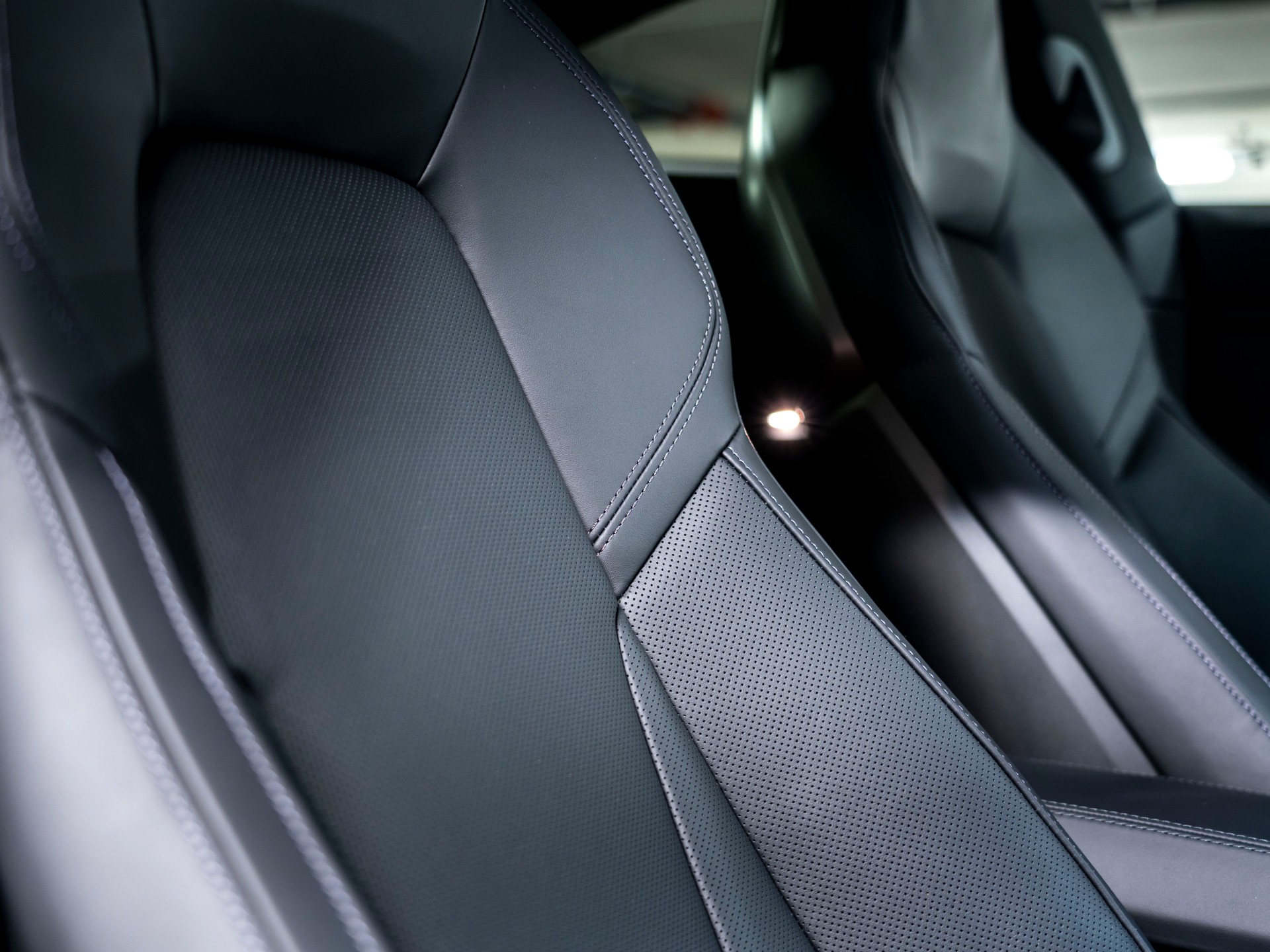 PORSCHE 911 Carrera S PDK-image-19