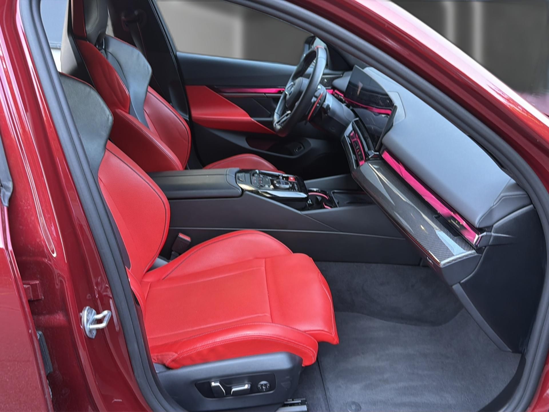 BMW M5 G90-image-16