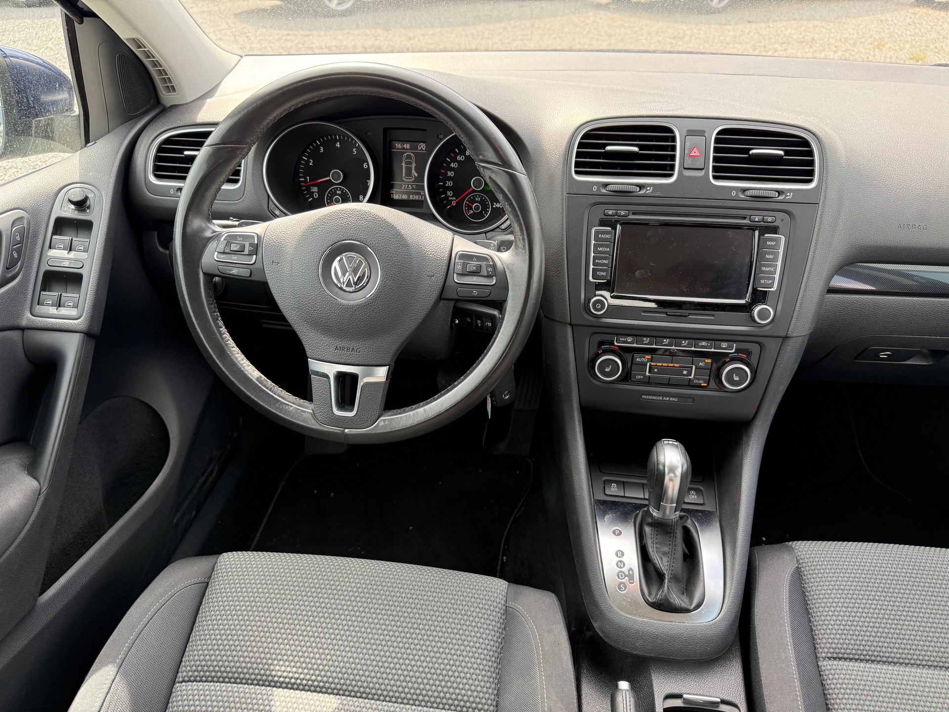 VW Golf 1.2 TSI BlueMotion Technology Trendline DSG-image-9