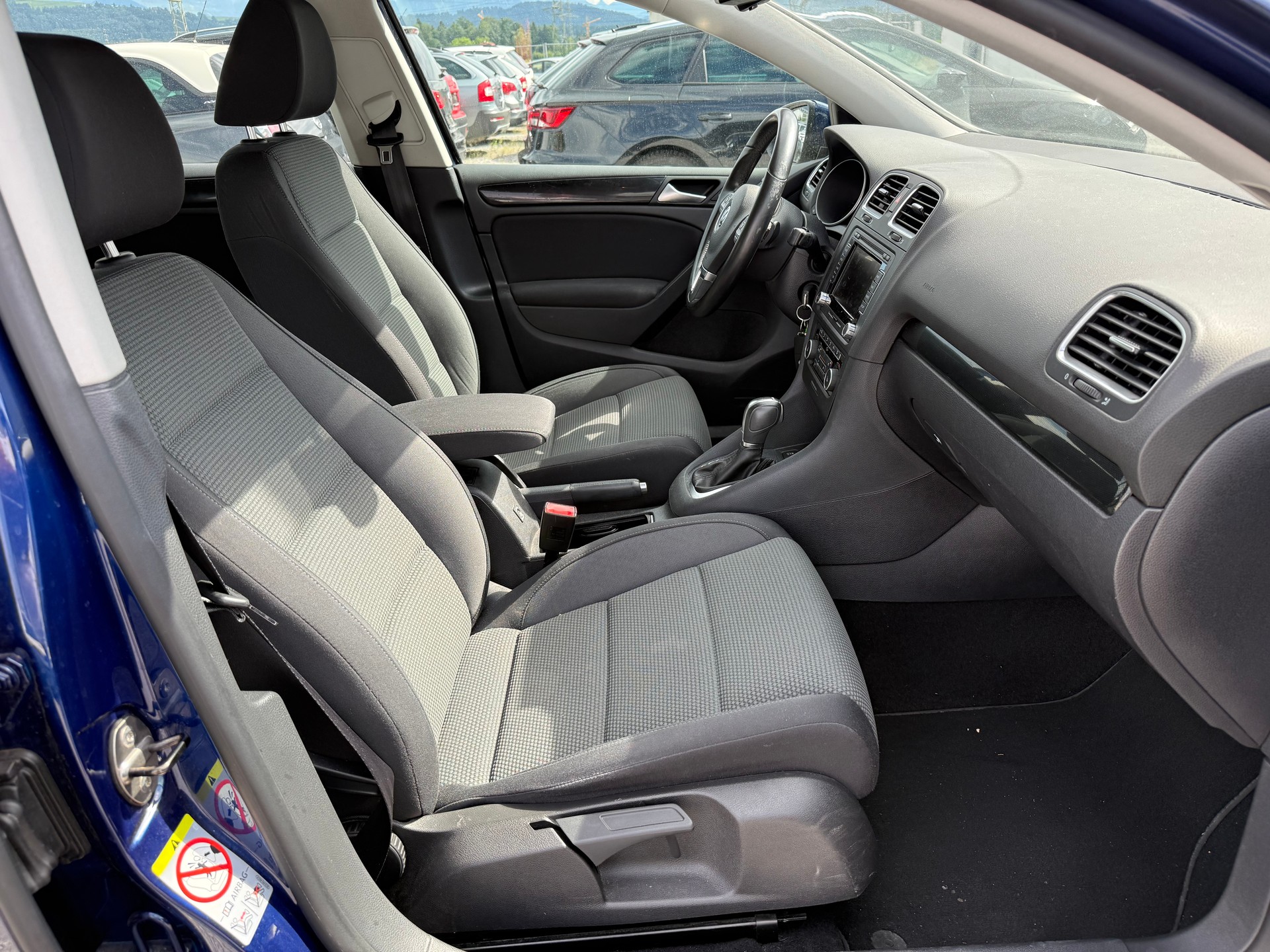 VW Golf 1.2 TSI BlueMotion Technology Trendline DSG-image-7