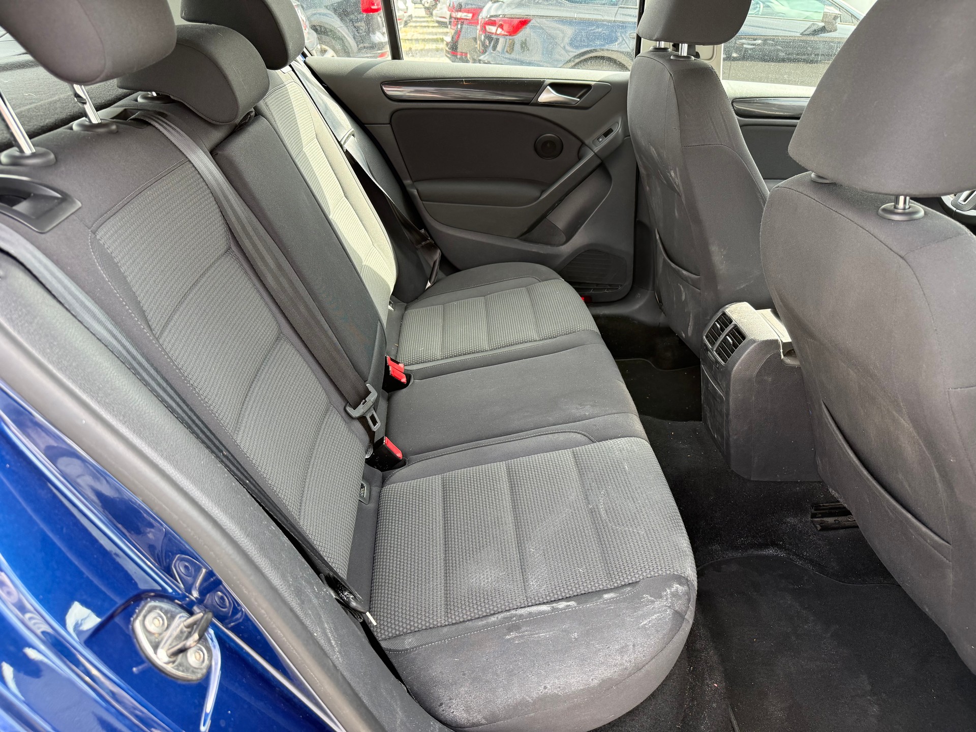 VW Golf 1.2 TSI BlueMotion Technology Trendline DSG-image-8