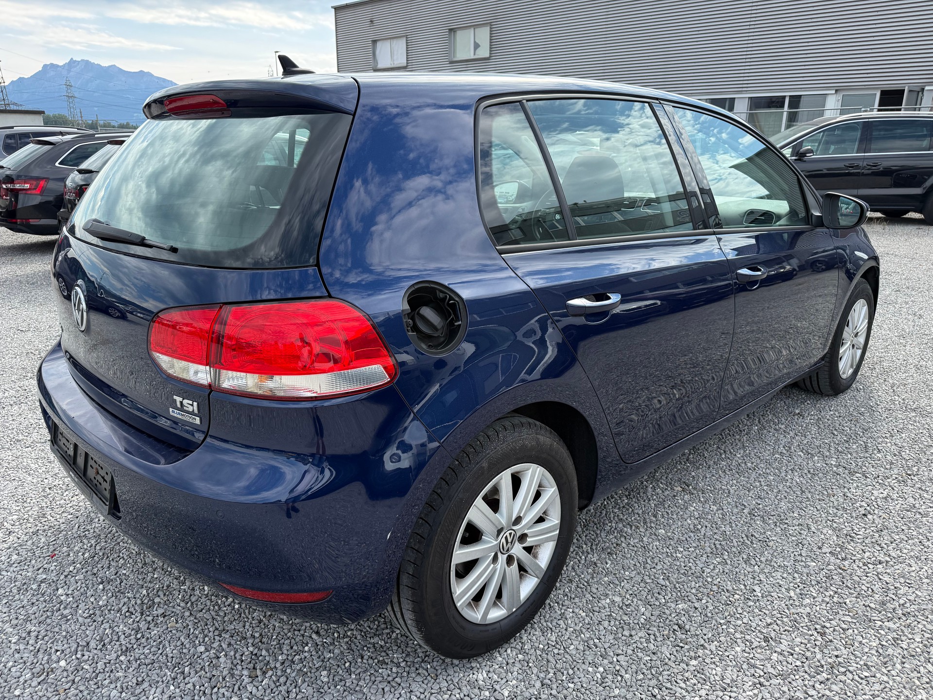 VW Golf 1.2 TSI BlueMotion Technology Trendline DSG-image-4