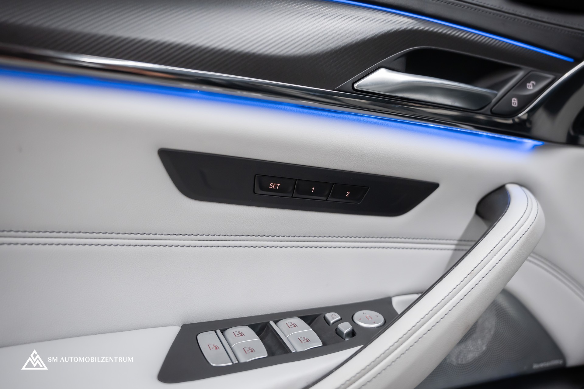 BMW M5 Competition xDrive / Laserlight / Bowers&Wilkins / 360° / Sitzbelüftung-image-22