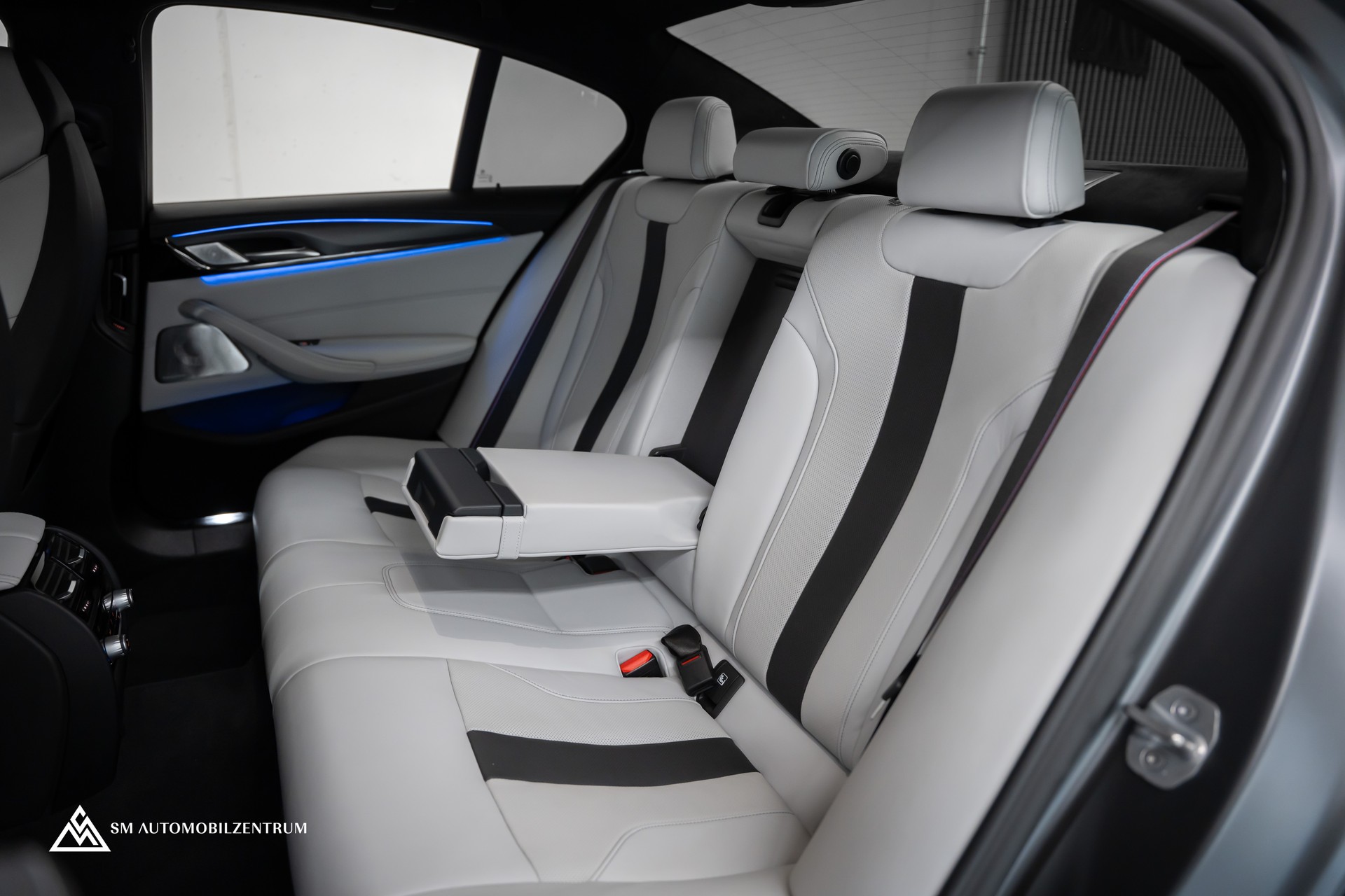 BMW M5 Competition xDrive / Laserlight / Bowers&Wilkins / 360° / Sitzbelüftung-image-20