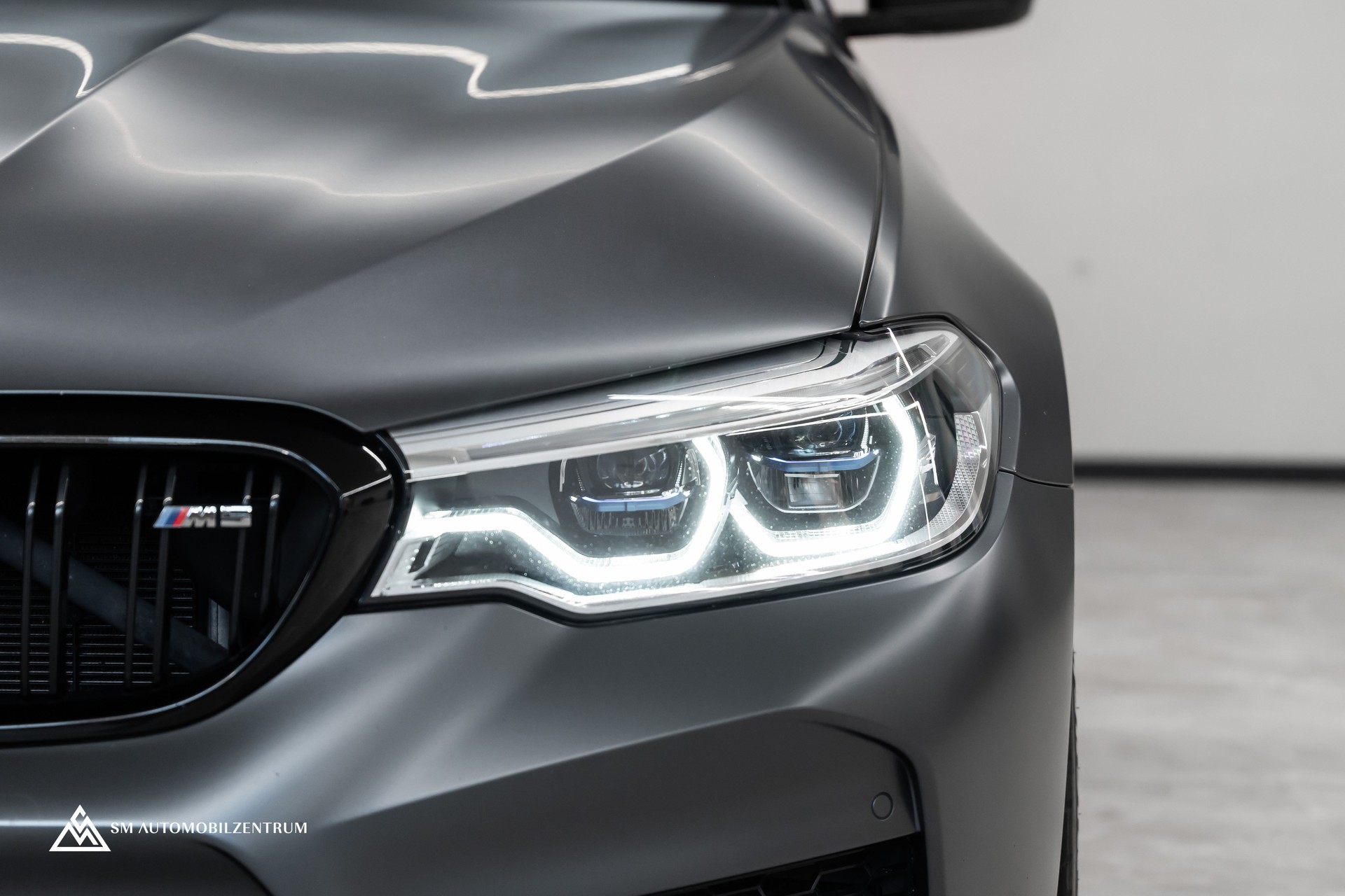 BMW M5 Competition xDrive / Laserlight / Bowers&Wilkins / 360° / Sitzbelüftung-showroom-element-1