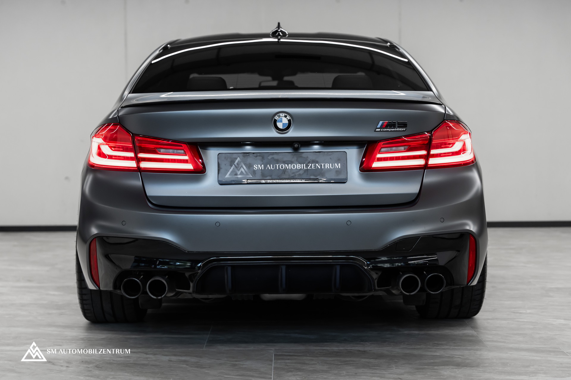 BMW M5 Competition xDrive / Laserlight / Bowers&Wilkins / 360° / Sitzbelüftung-image-9