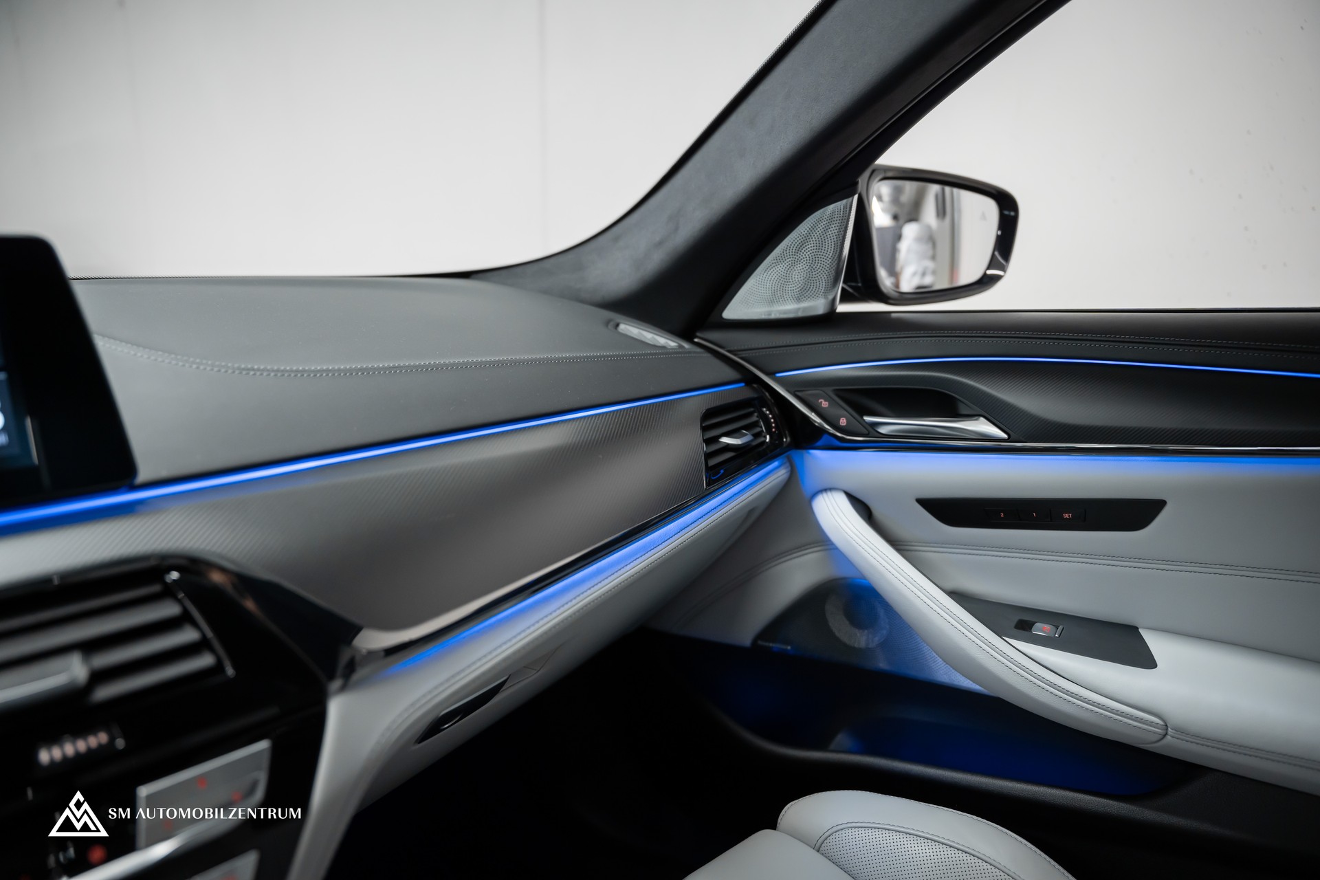 BMW M5 Competition xDrive / Laserlight / Bowers&Wilkins / 360° / Sitzbelüftung-image-29