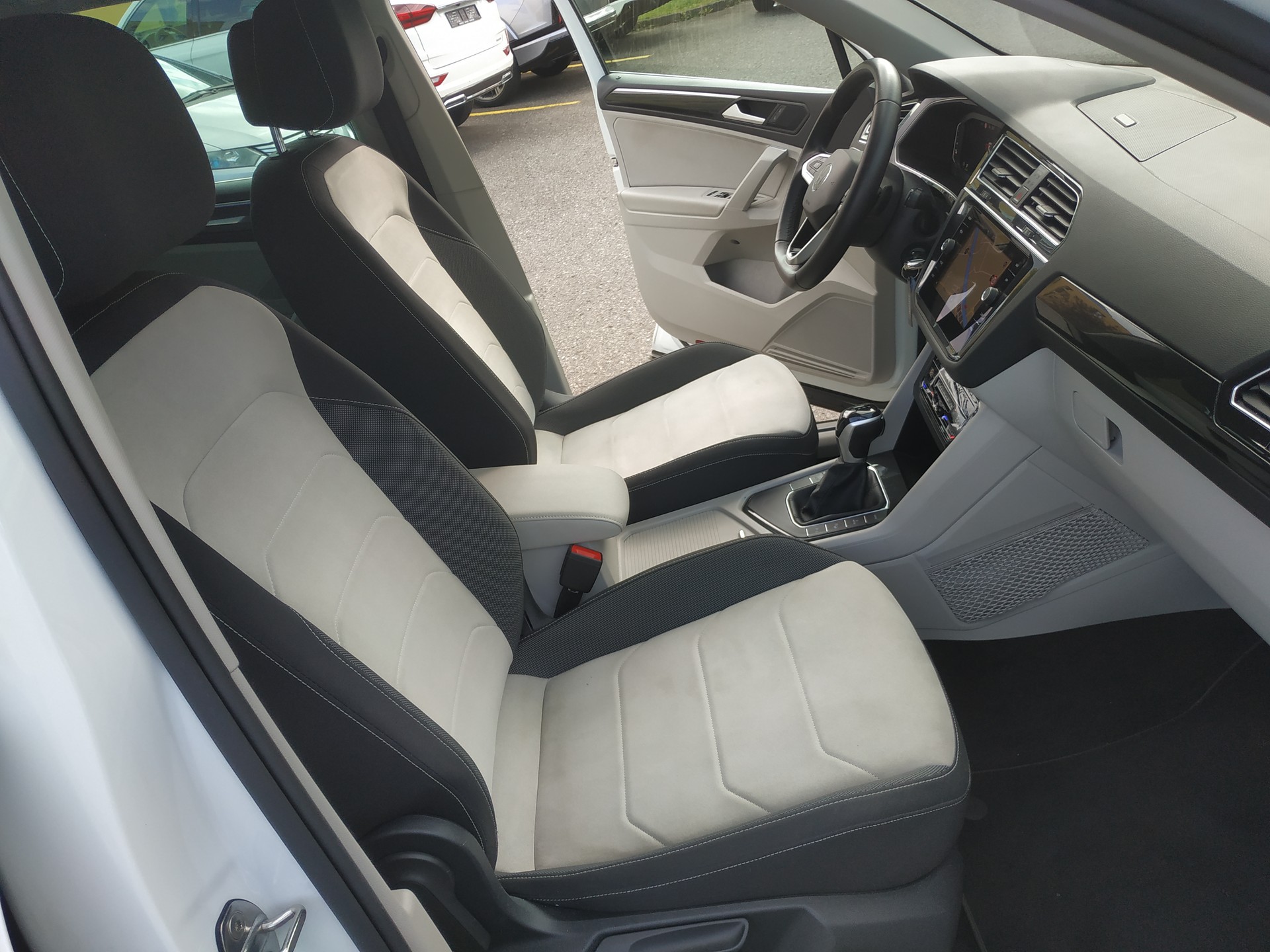 VW Tiguan 1.4TSI PHEV Elegance DSG-image-13