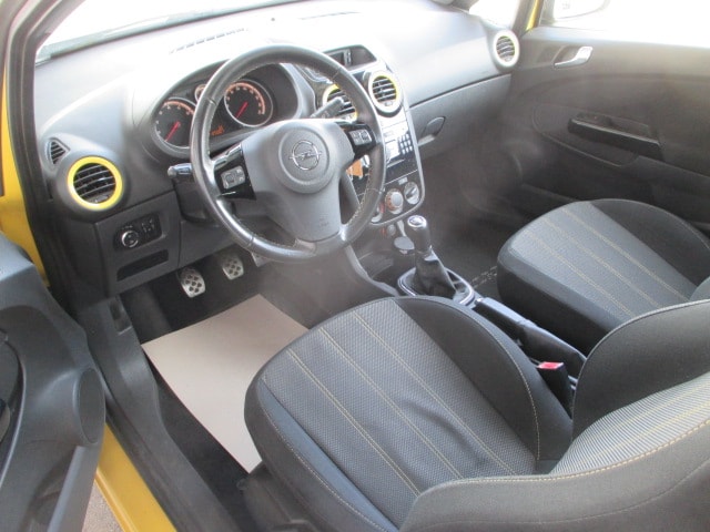 OPEL Corsa 1.4 TP Color Edition-image-7