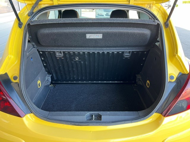 OPEL Corsa 1.4 TP Color Edition-image-11