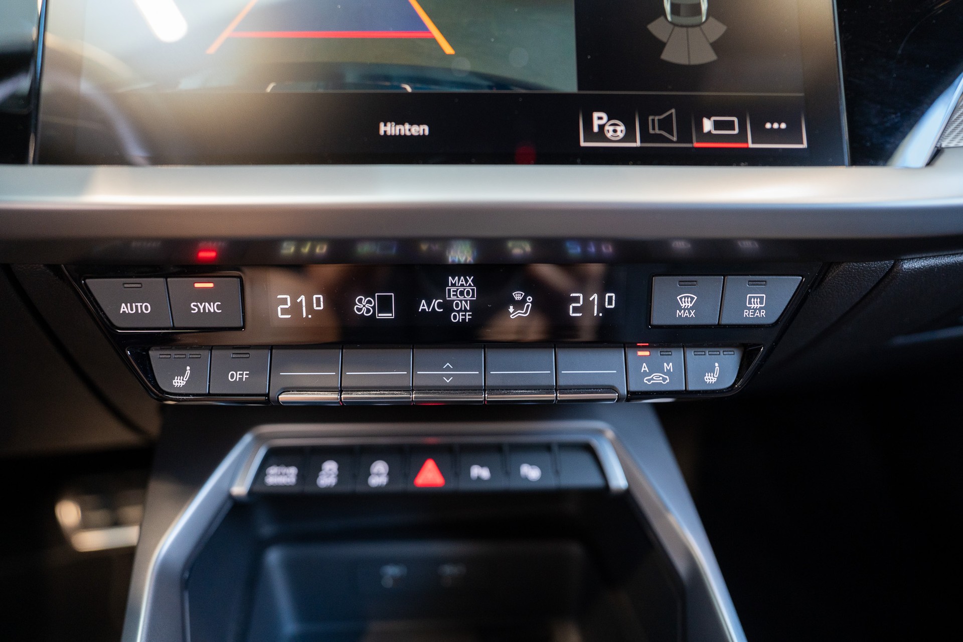 AUDI S3 Limousine 2.0 TFSI quattro S-Tronic / Sportsitze / Virtual Cockpit / Rückfahrkamera-image-21