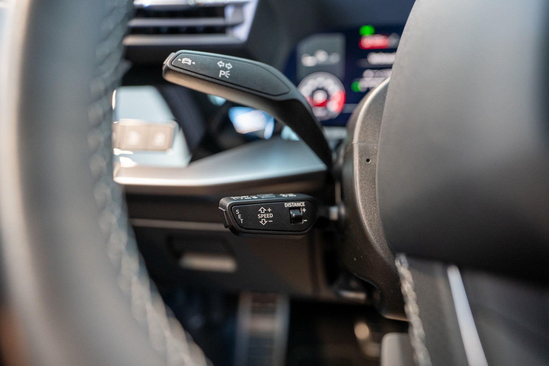 AUDI S3 Limousine 2.0 TFSI quattro S-Tronic / Sportsitze / Virtual Cockpit / Rückfahrkamera-image-23