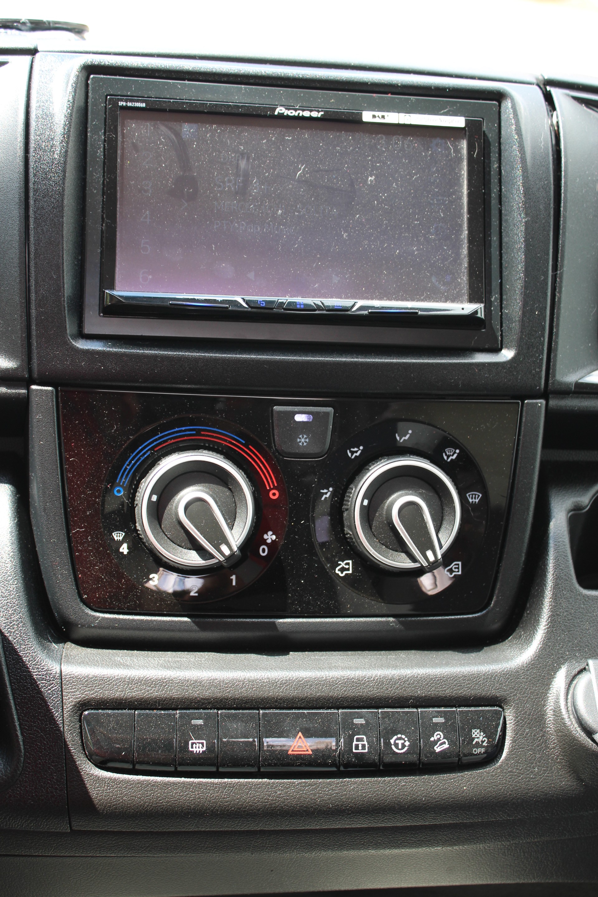CHALLENGER V114 Max Road Edition-image-12