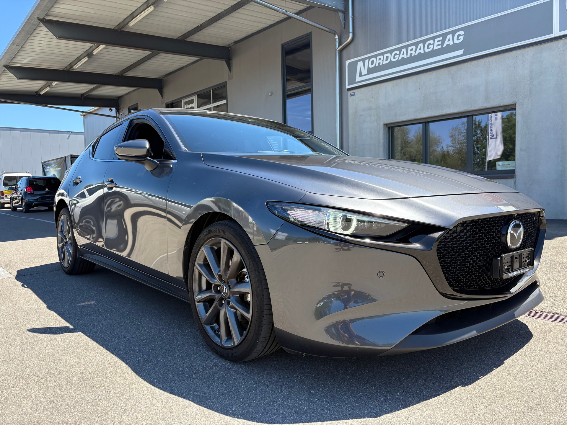 MAZDA 3 Hatchback 2.0 180 Revolution-image-0