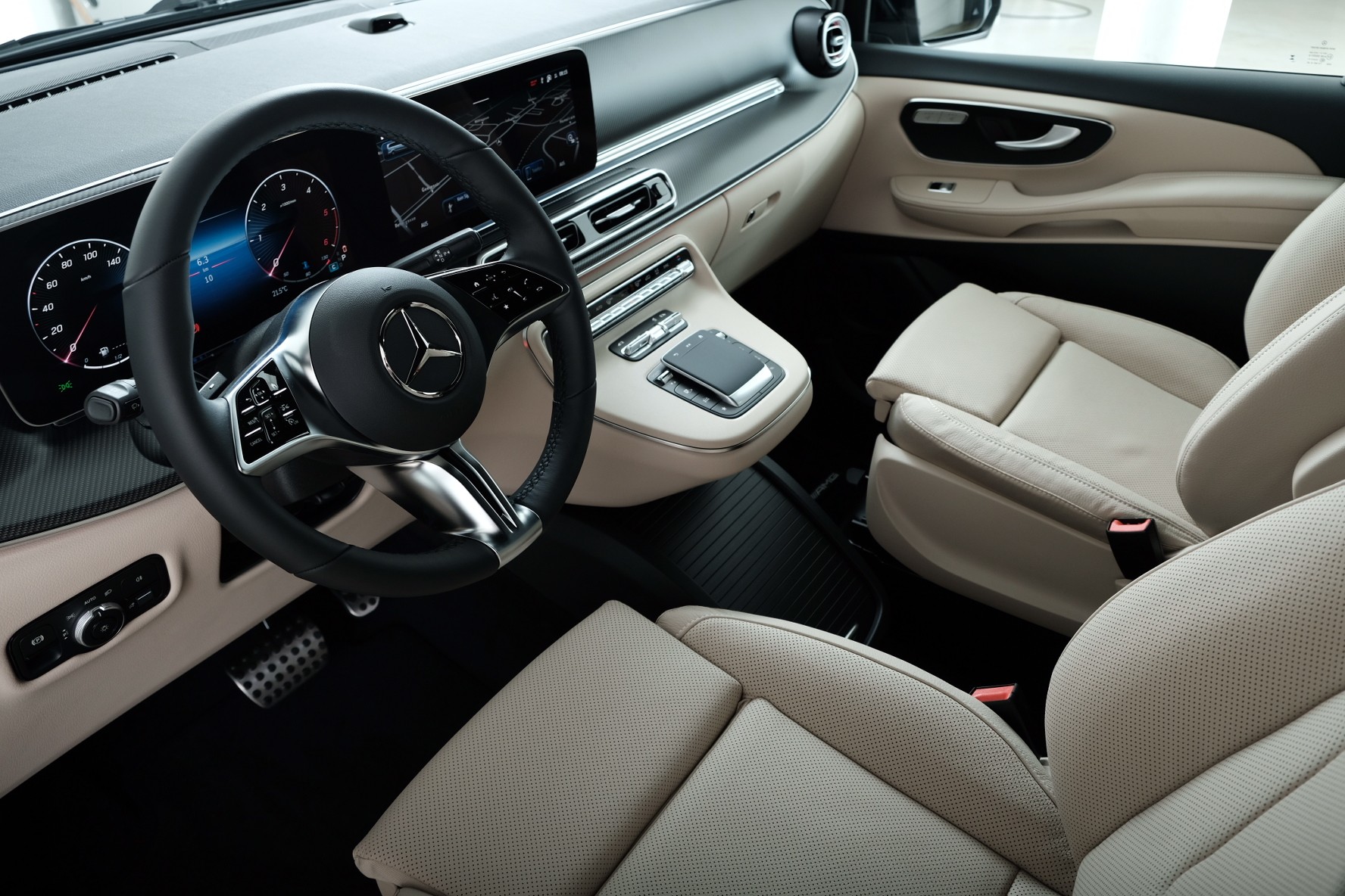 MERCEDES-BENZ V 250 d extralang 4Matic Avantgarde 9G-Tronic-image-8