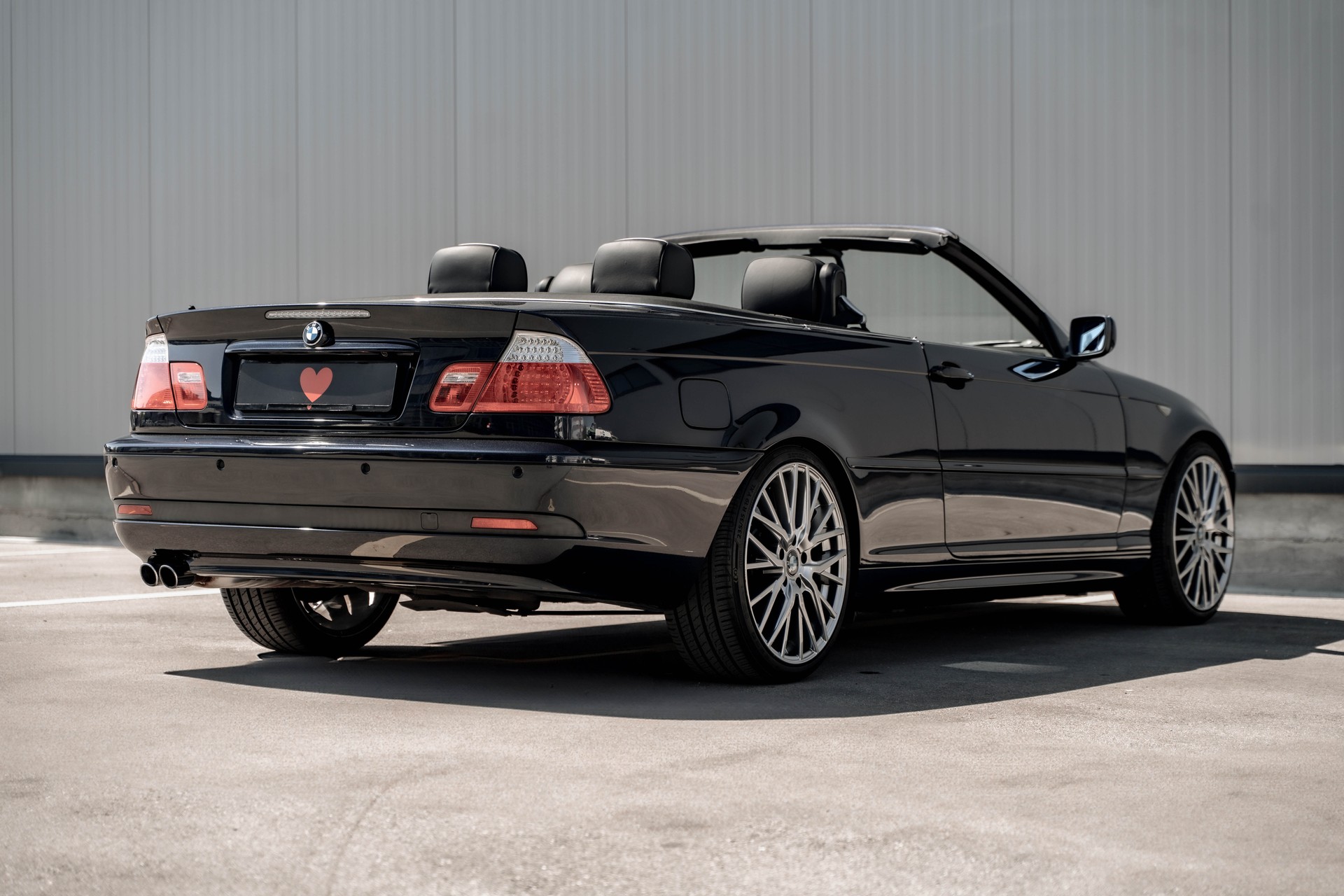 BMW 330Ci Cabriolet * FRISCH AB MFK * FRISCH AB SERVICE * HARMAN KARDON SOUNDANLAGE *-image-7