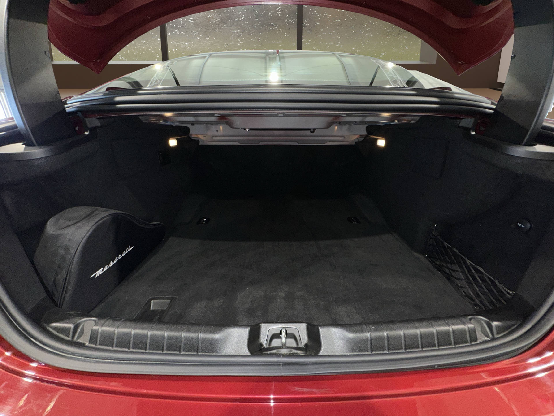 MASERATI Ghibli 3.0 V6 S GranSport Q4-image-17