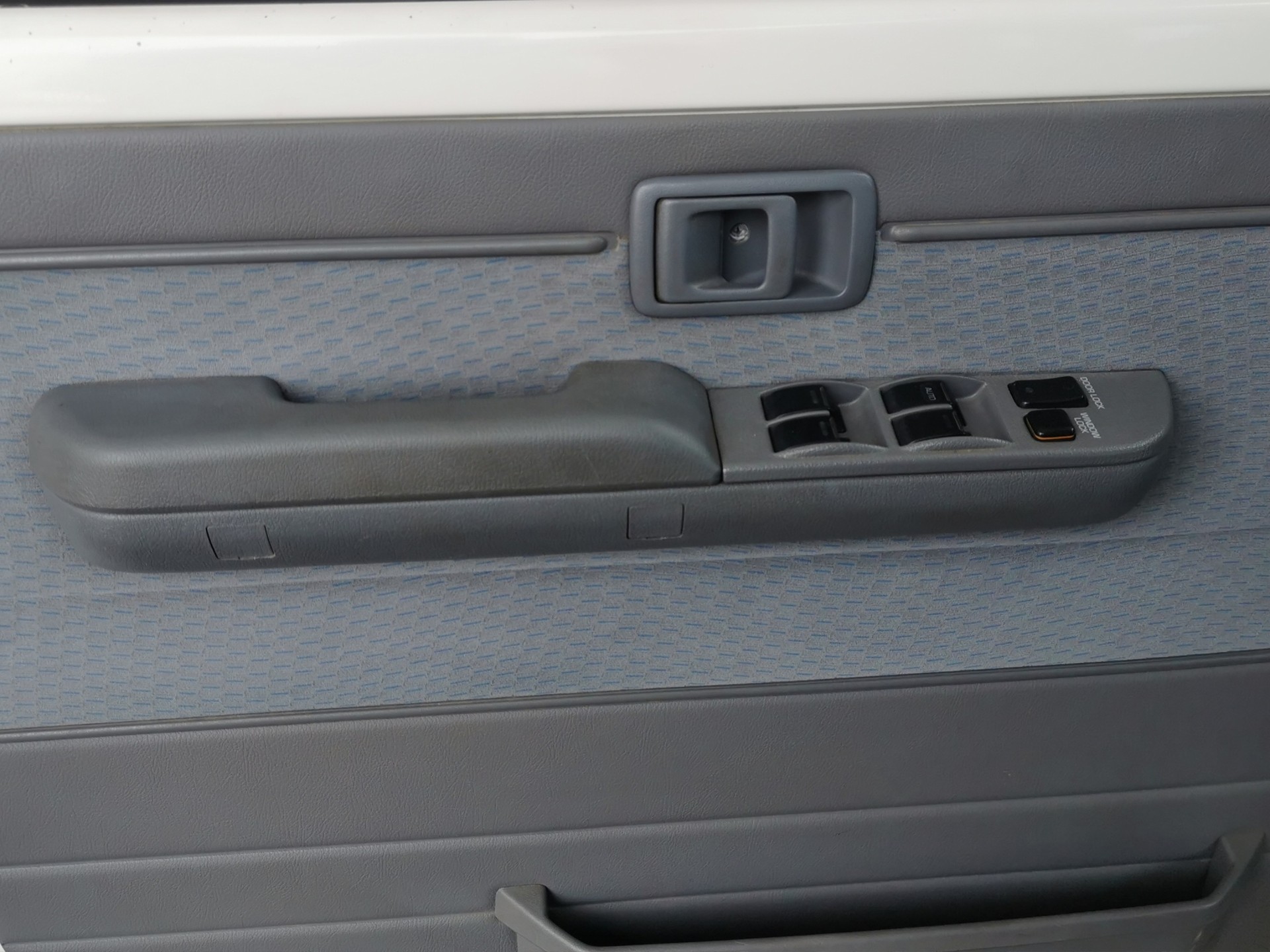 TOYOTA Land Cruiser 4.2 Diesel-image-11