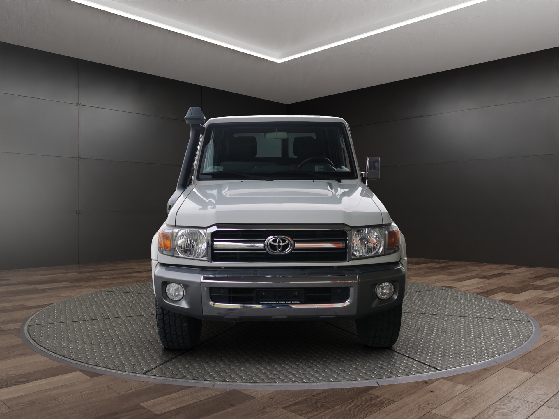 TOYOTA Land Cruiser 4.2 Diesel-image-2