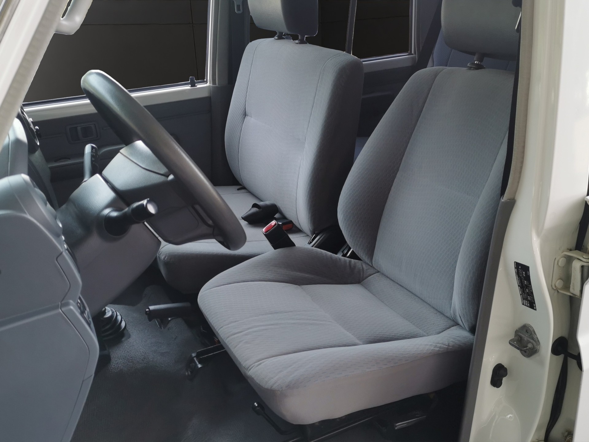 TOYOTA Land Cruiser 4.2 Diesel-image-10