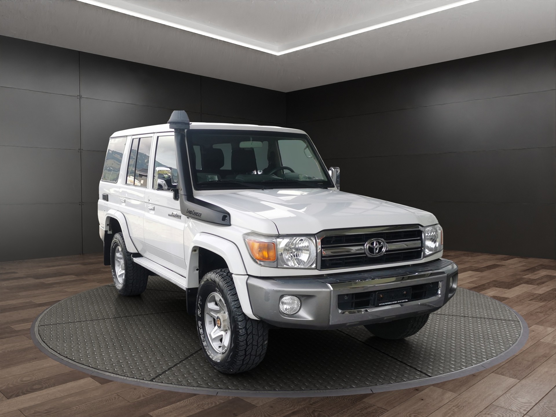 TOYOTA Land Cruiser 4.2 Diesel-image-0
