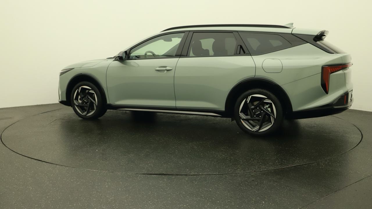 KIA K4 SW 1.6T-GDi GT-Line 7DCT-image-2