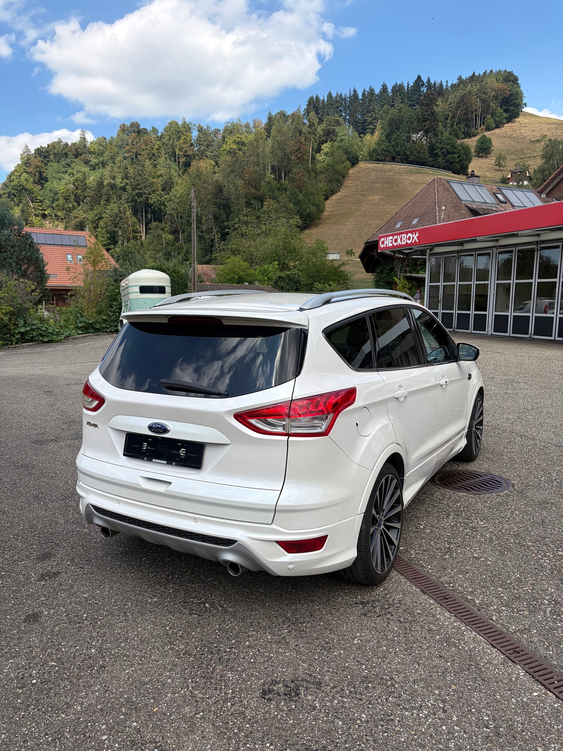 FORD Kuga 2.0 TDCi Carving 4WD PowerShift-image-4