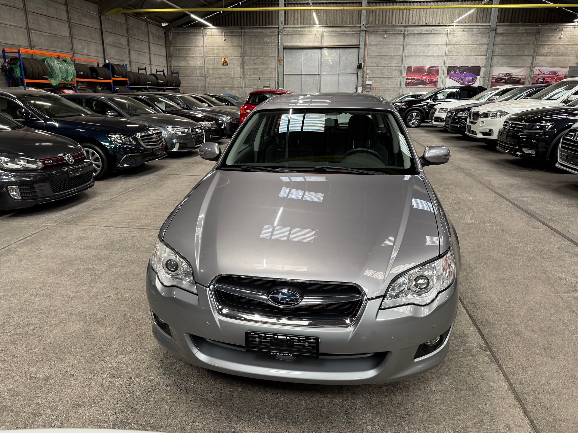 SUBARU Legacy 2.0R AWD Swiss-image-8