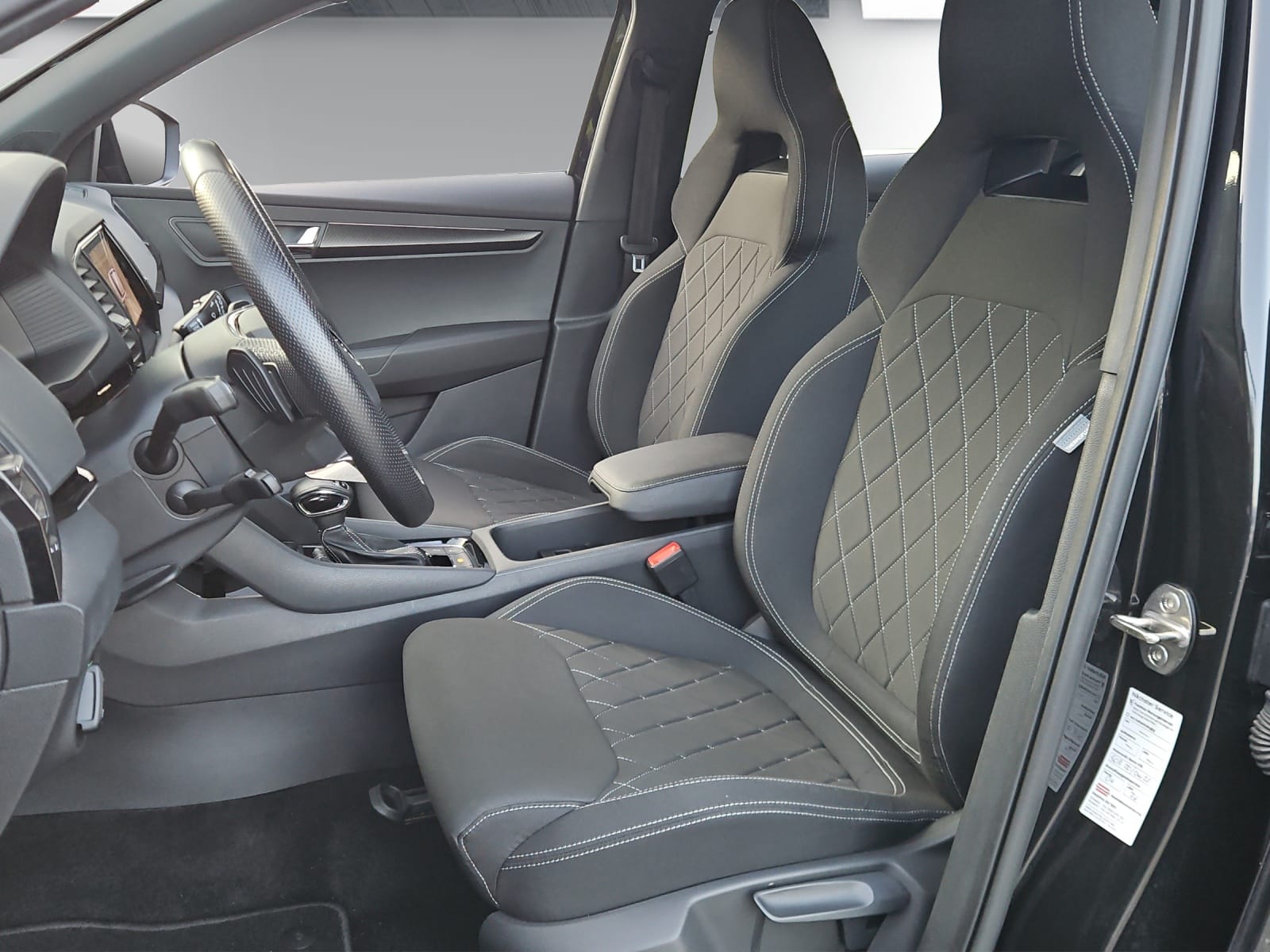 SKODA Skoda Karoq Sportline TSI 4x4-image-11