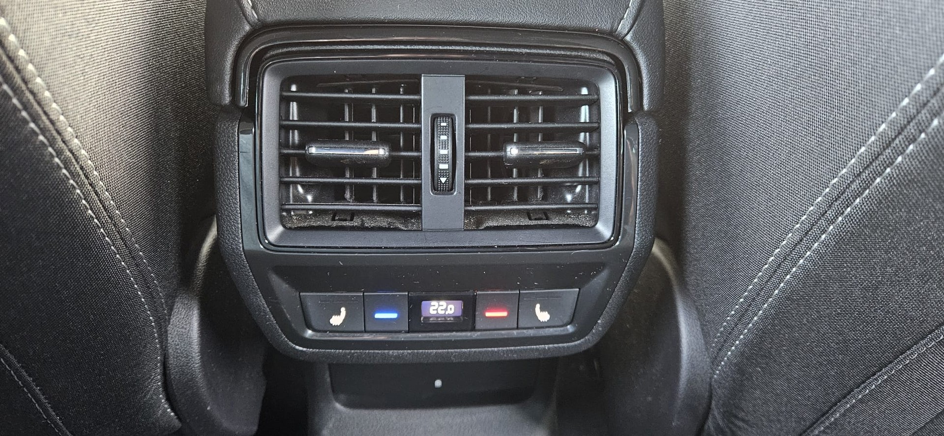 SKODA Skoda Karoq Sportline TSI 4x4-image-13