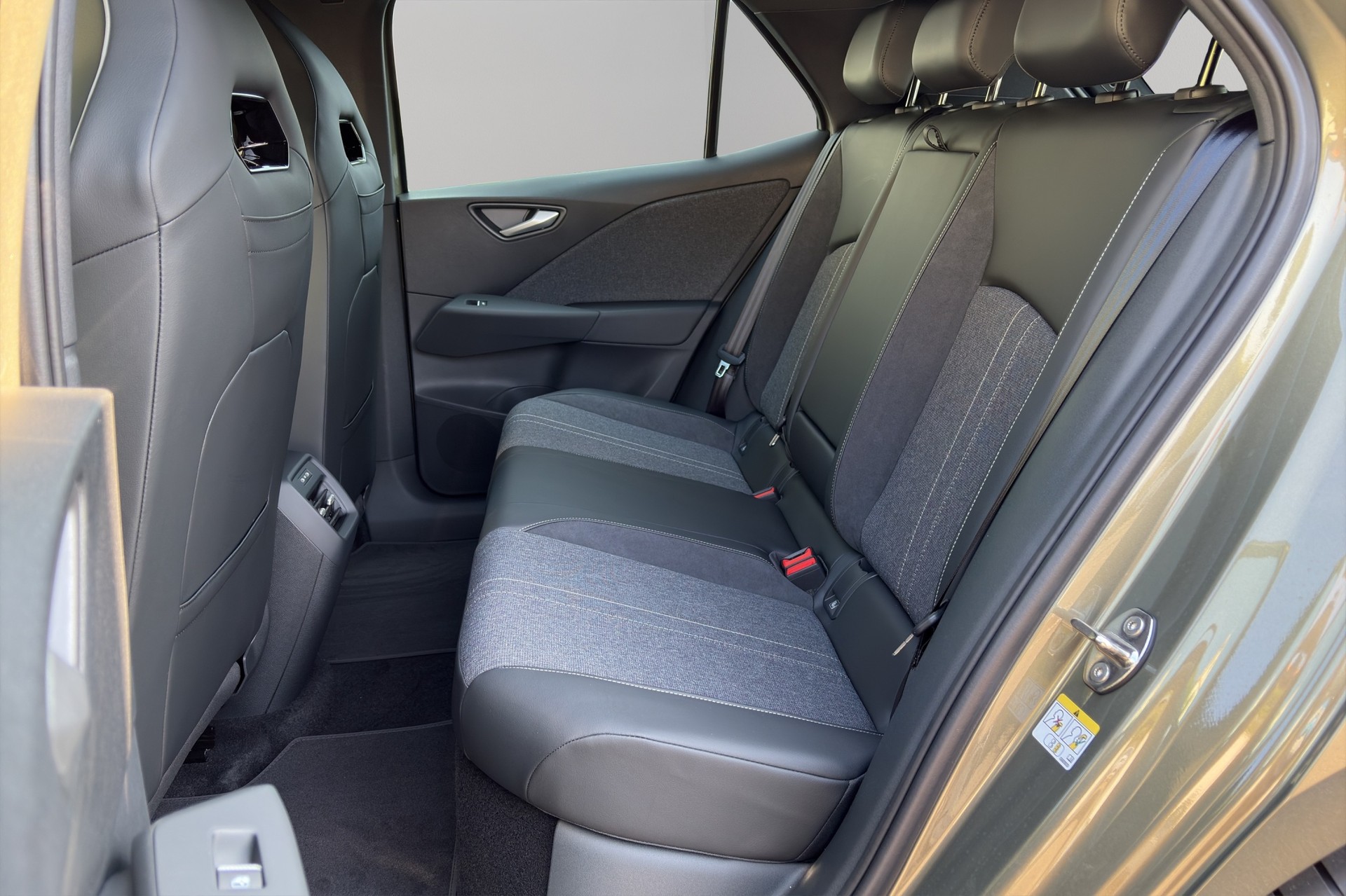 VW ID.3 Neo 79 kWh 231 PS Style-image-5