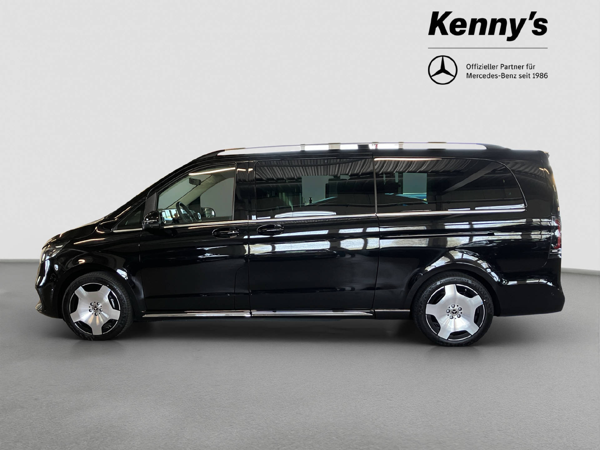 MERCEDES-BENZ V 300 d Exclusive extra lang Swiss Edit.-image-2