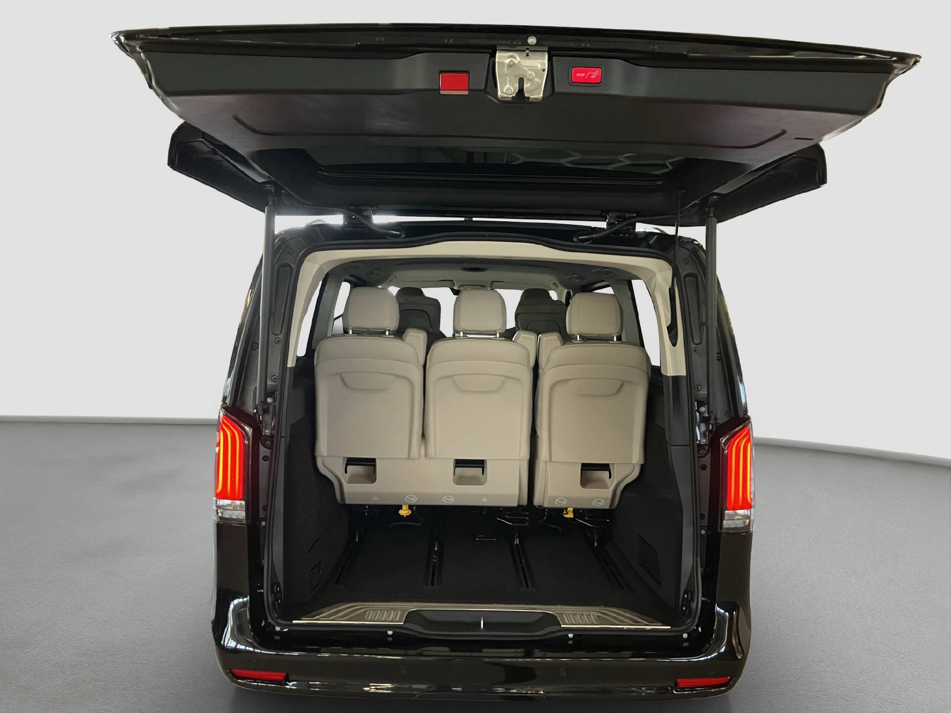 MERCEDES-BENZ V 300 d Exclusive extra lang Swiss Edit.-image-14