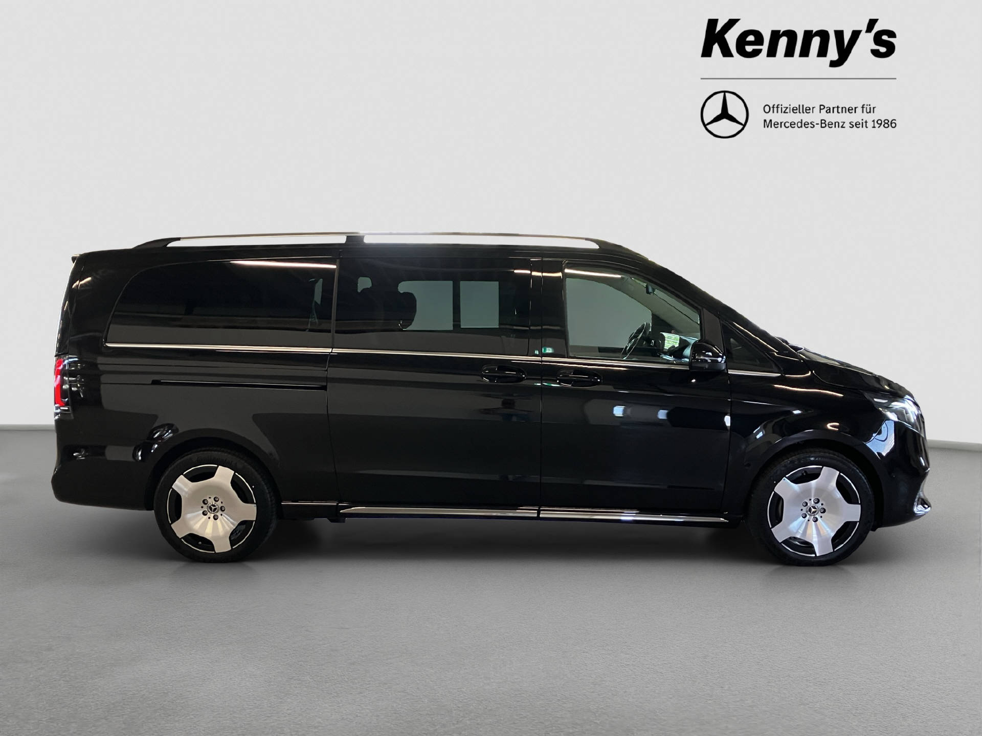 MERCEDES-BENZ V 300 d Exclusive extra lang Swiss Edit.-image-3