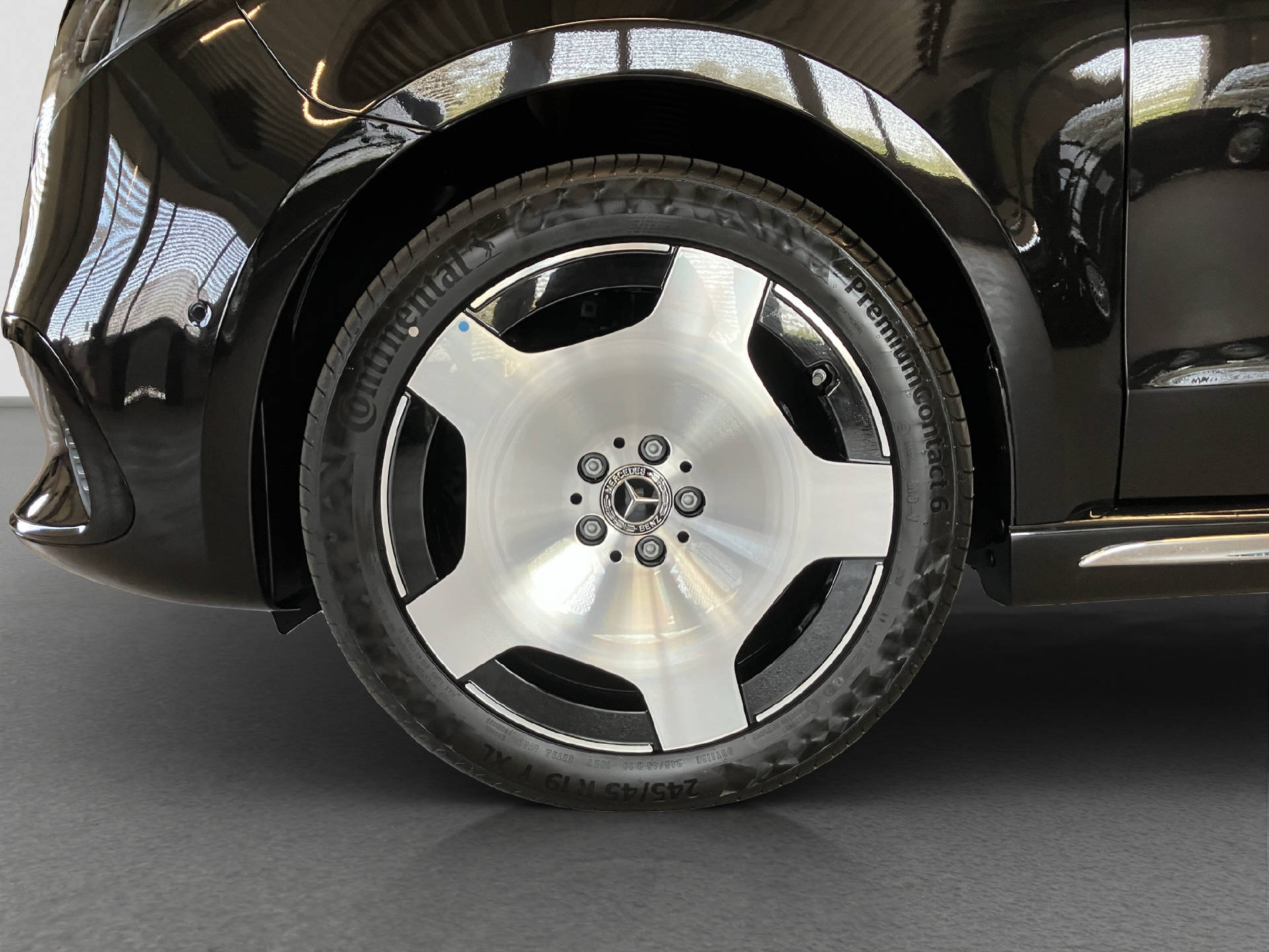 MERCEDES-BENZ V 300 d Exclusive extra lang Swiss Edit.-image-6