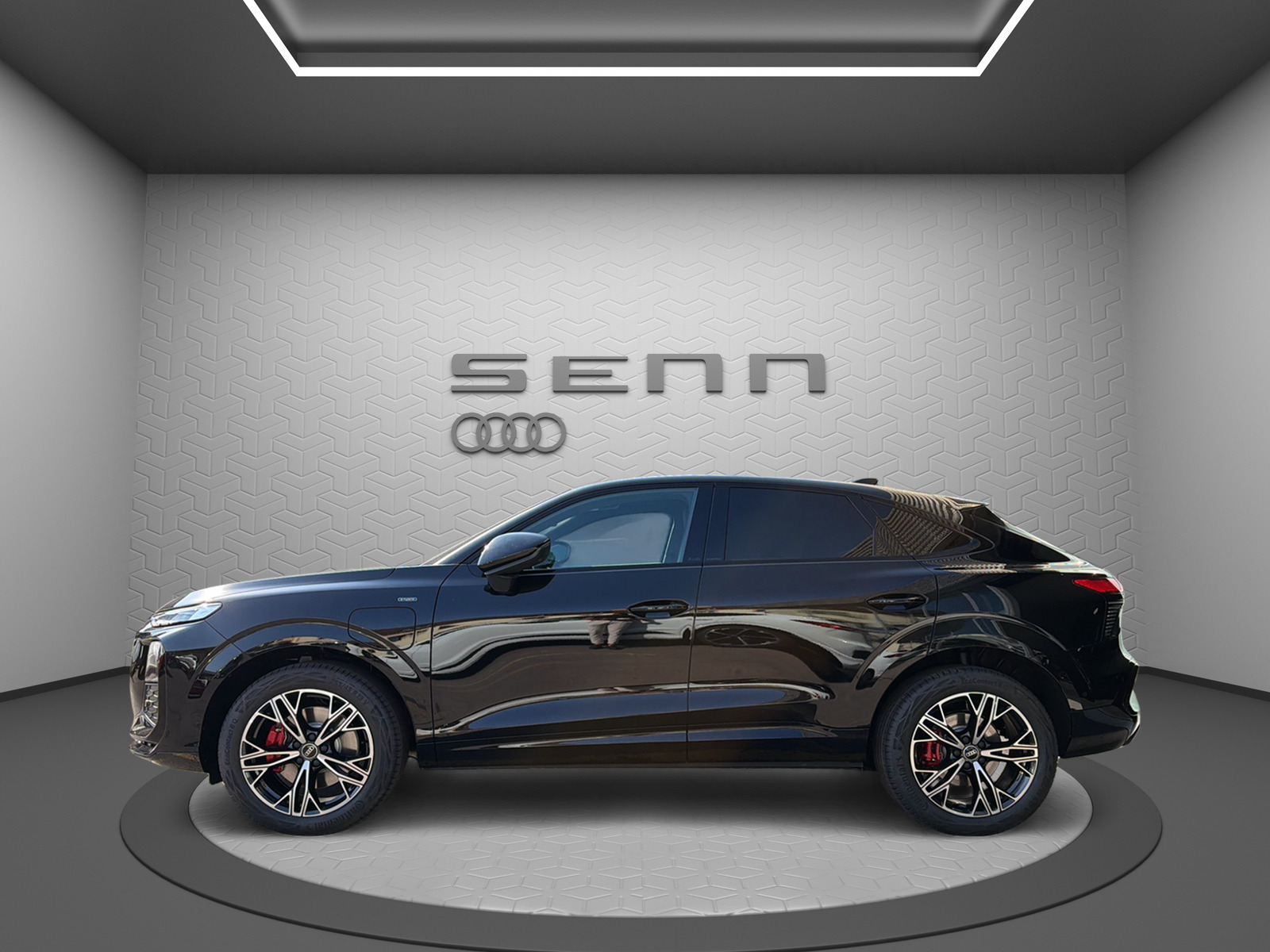 AUDI Q3 Sportback e-hybrid 200 kW S tronig-showroom-element-1