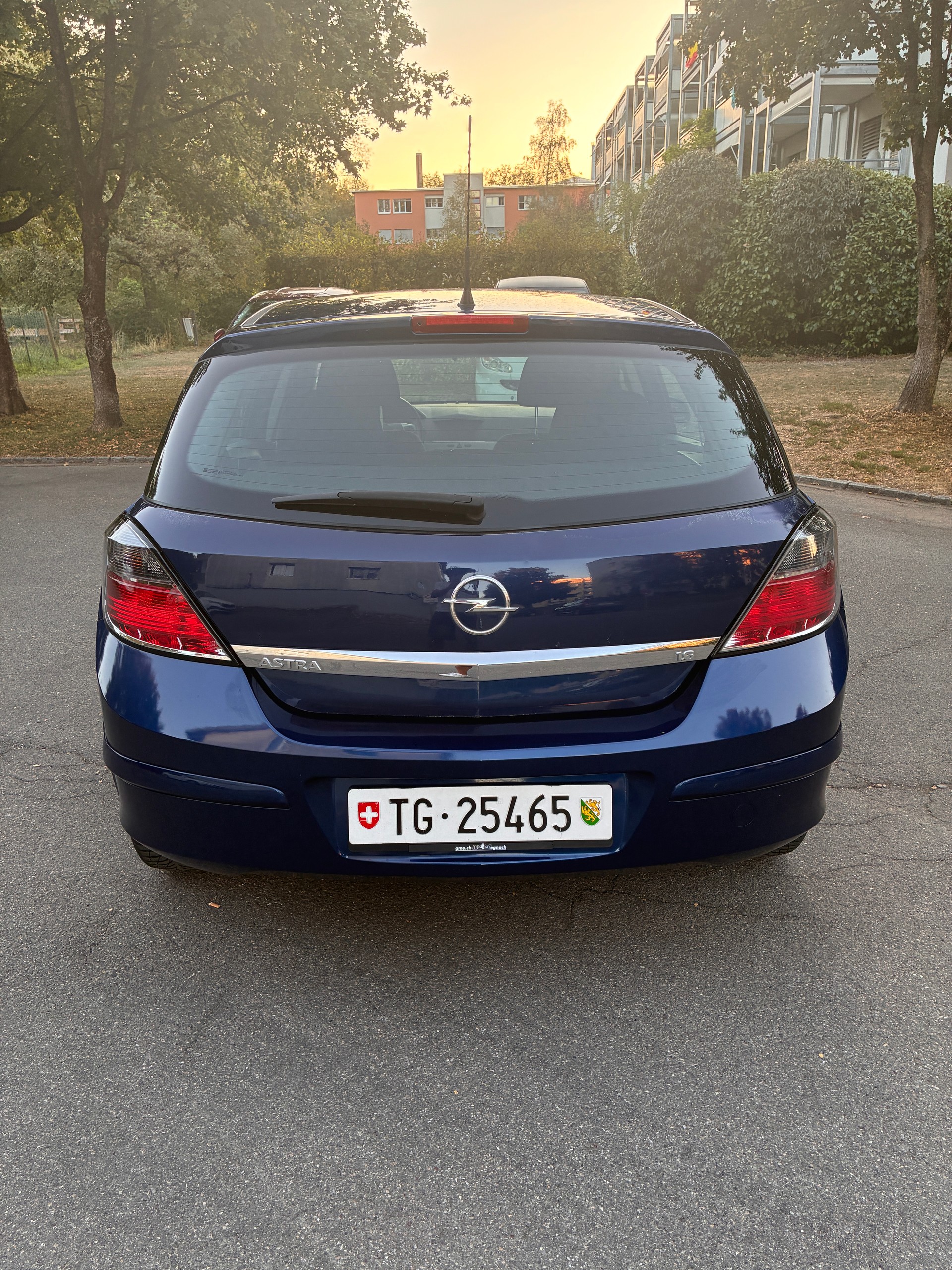 OPEL Astra 1.6i 16V-image-8
