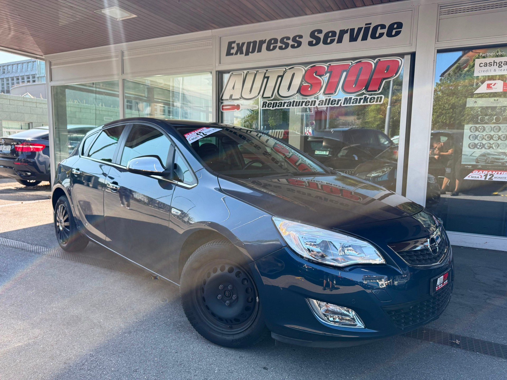 OPEL Astra 1.6i 16V Enjoy Automatic-image-0