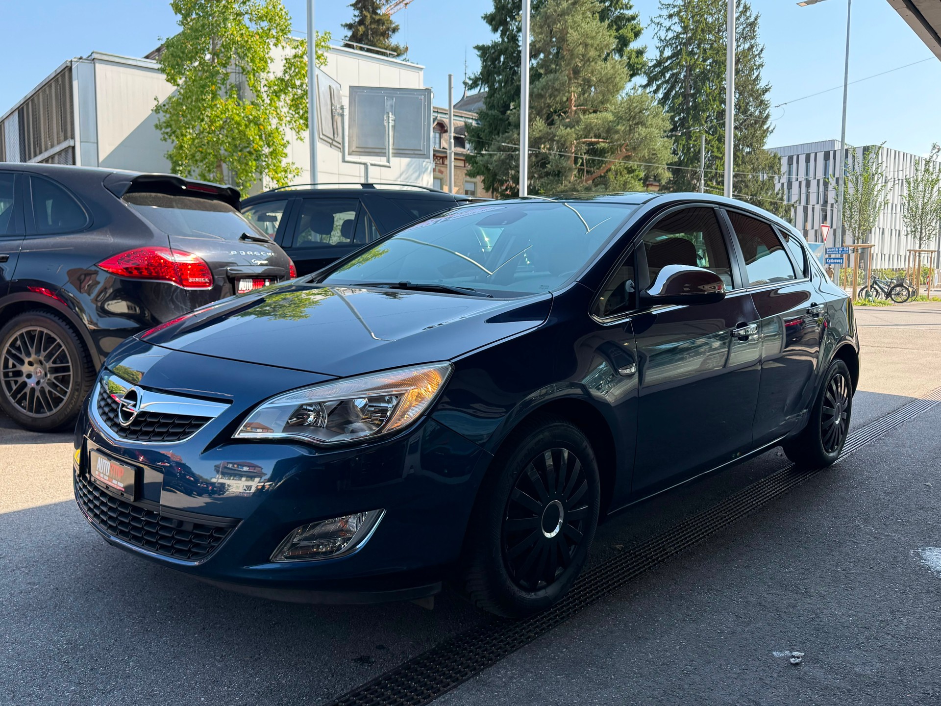 OPEL Astra 1.6i 16V Enjoy Automatic-image-3