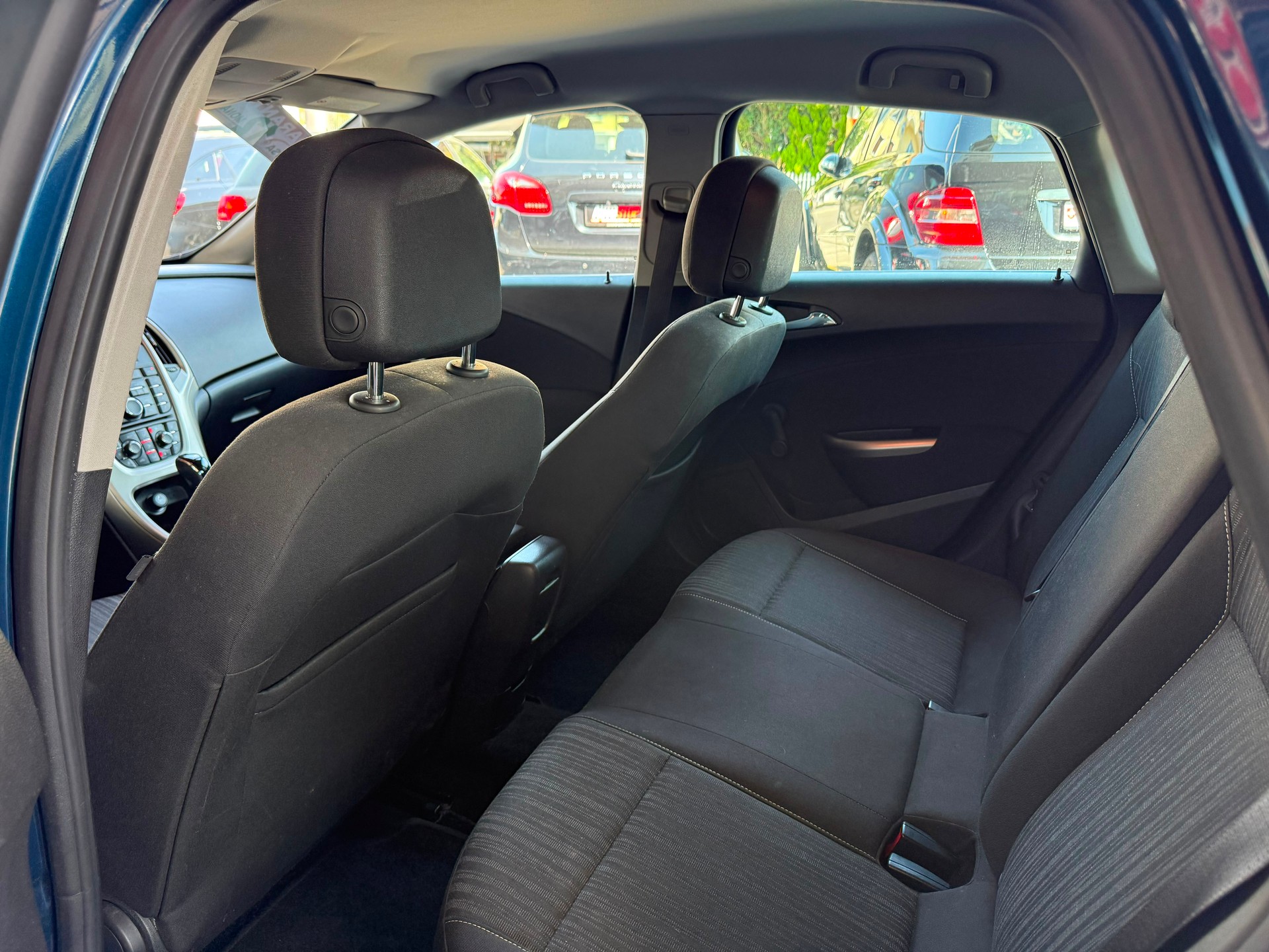 OPEL Astra 1.6i 16V Enjoy Automatic-image-10