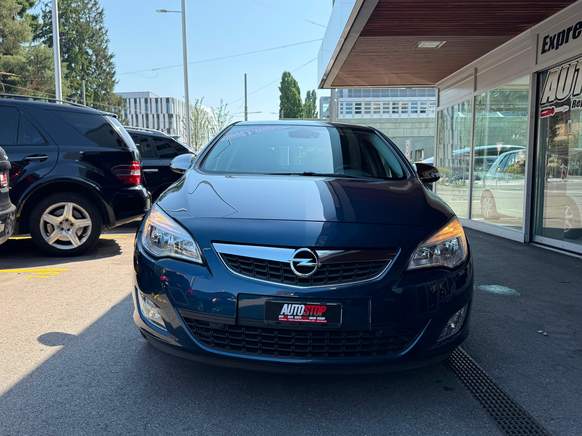 OPEL Astra 1.6i 16V Enjoy Automatic-image-2
