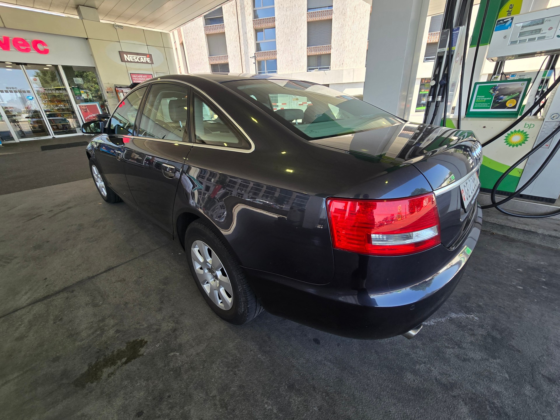 AUDI A6-image-1