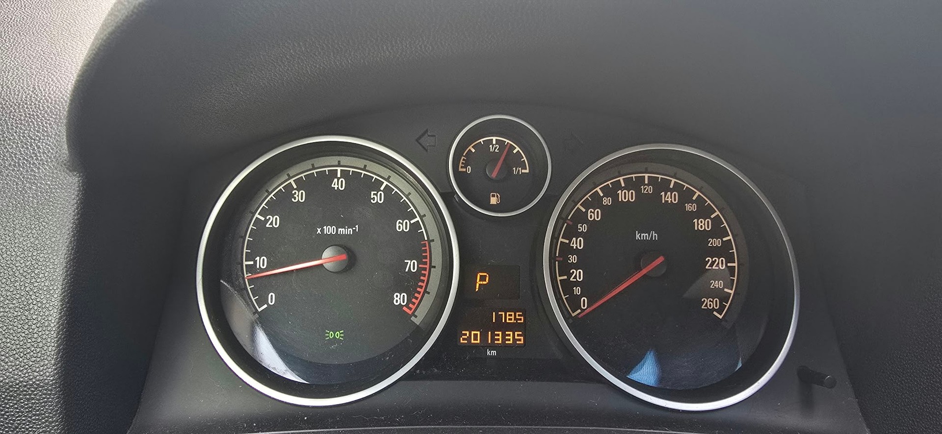 OPEL Zafira 2.2i 16V Anniversary Edition Automatic-image-9