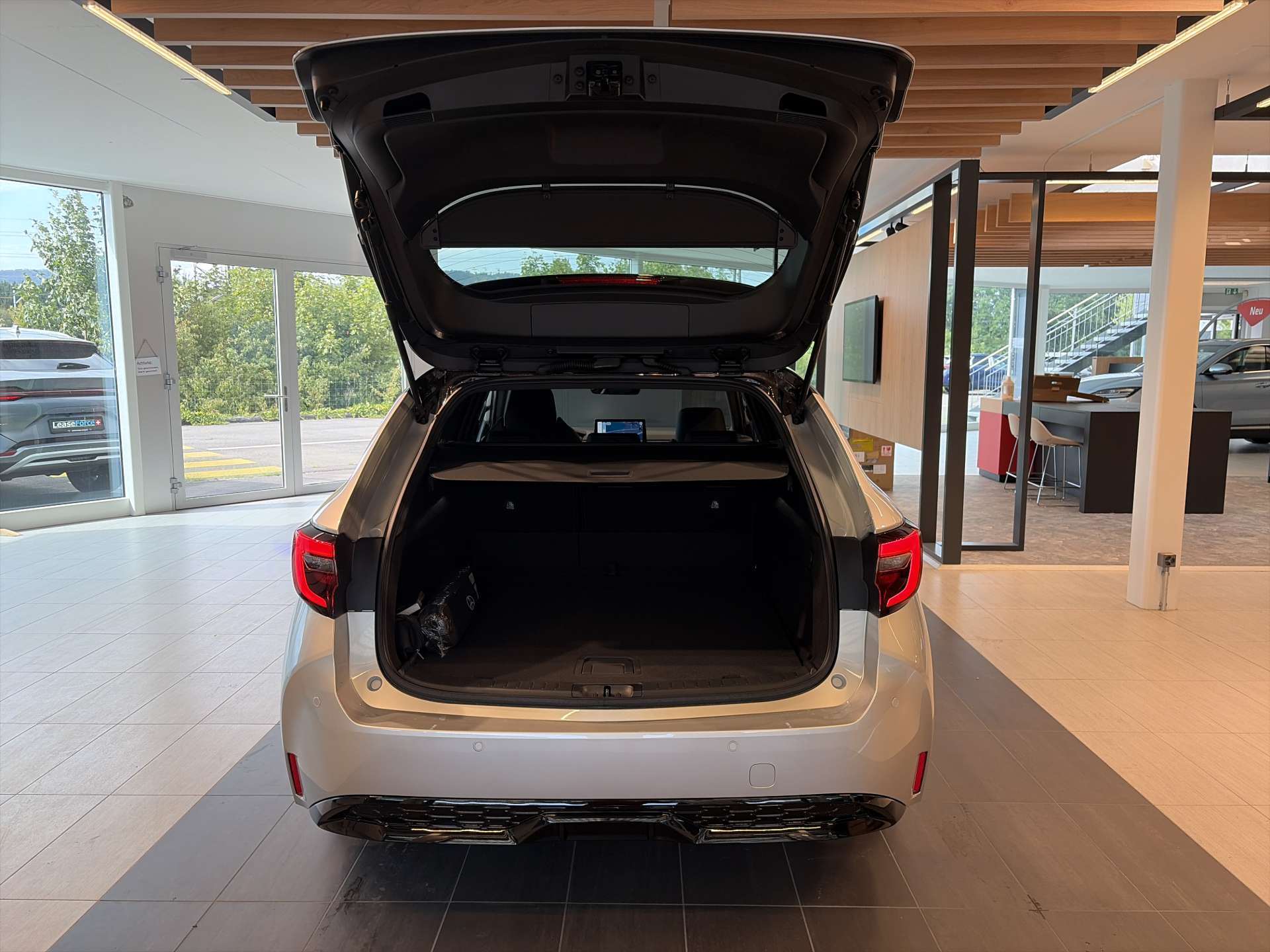 TOYOTA Corolla Touring Sports 2.0 HSD GR Sport e-CVT Automat-image-7