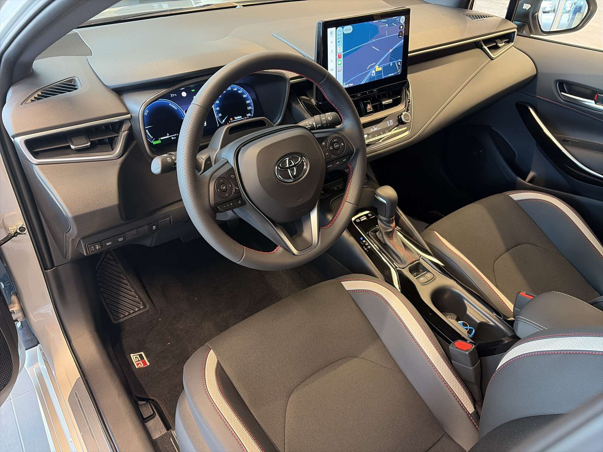 TOYOTA Corolla Touring Sports 2.0 HSD GR Sport e-CVT Automat-image-5