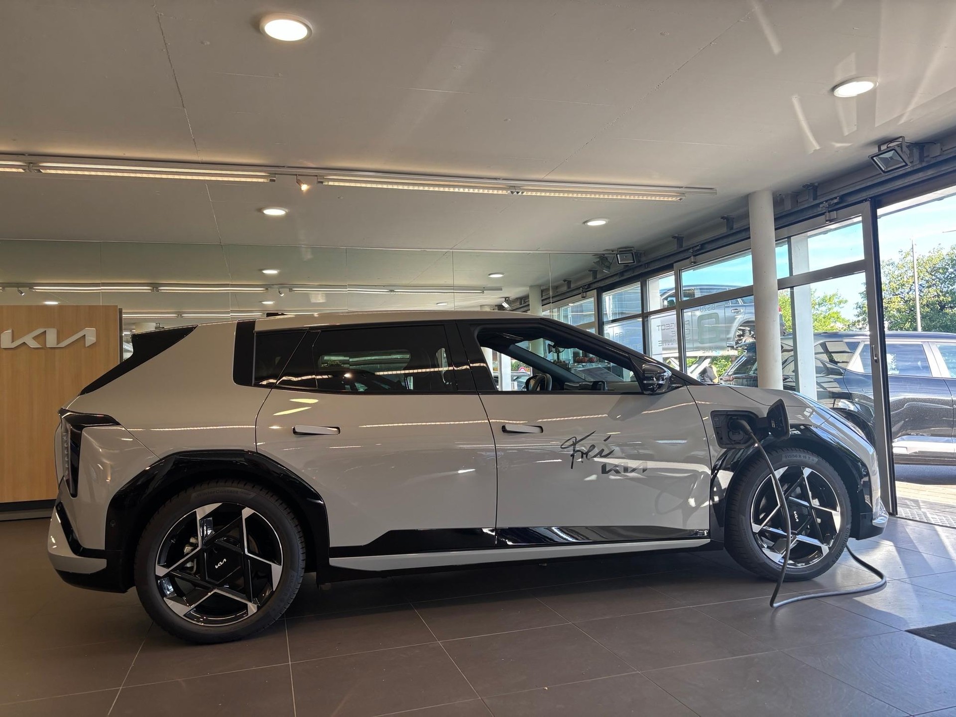 KIA EV4 81 kWh GT-Line-image-1