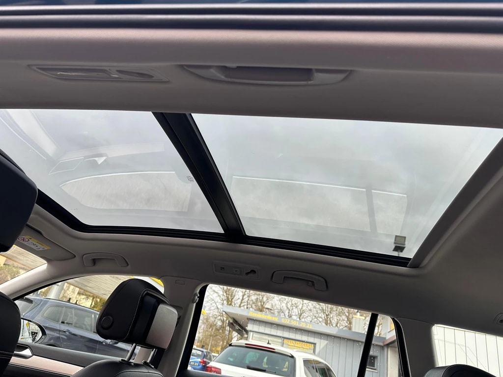 VW Passat 2.0 TDI BMT Elegance DSG ** Alcantara-Leder ** Gr-Navi ** RF-Kamera ** Panorama-Glass ** ACC ** Neues Modell ** Ab MFK **-image-5