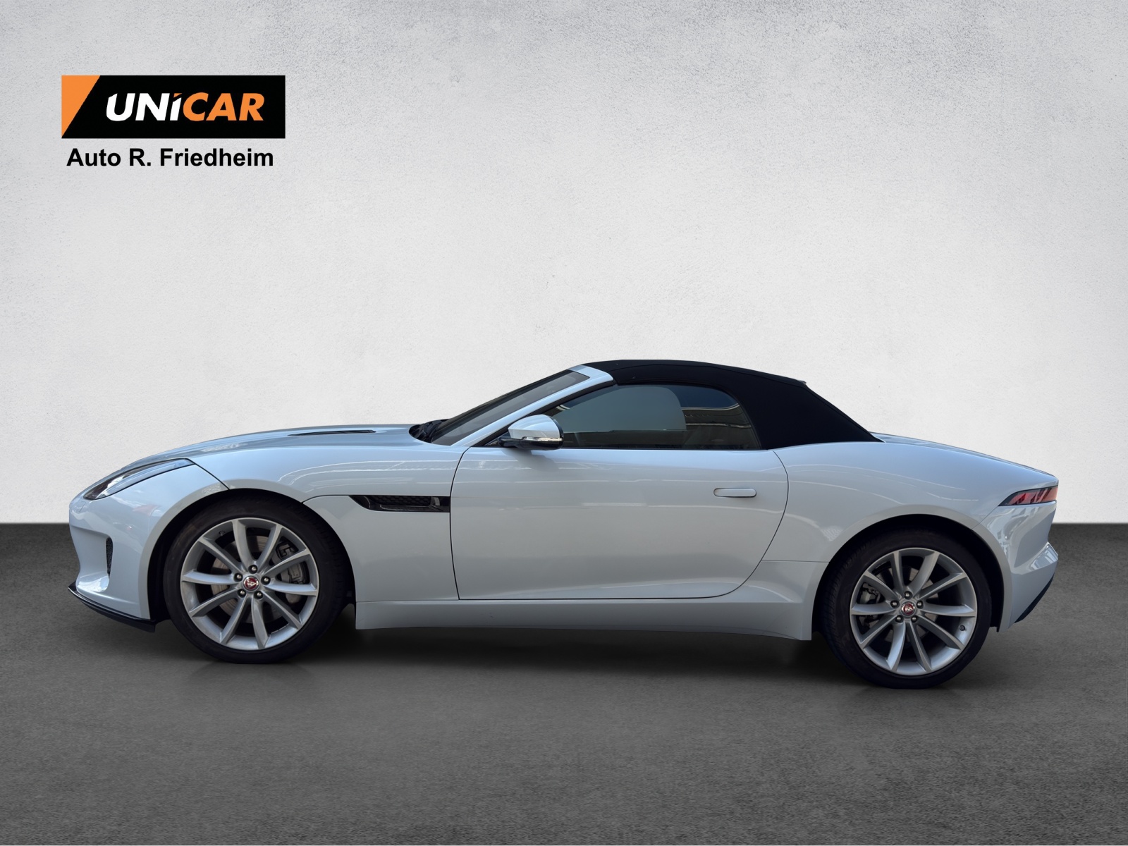 JAGUAR F-Type Convertible 2.0 I4 R-Dynamik Automatik-showroom-element-3