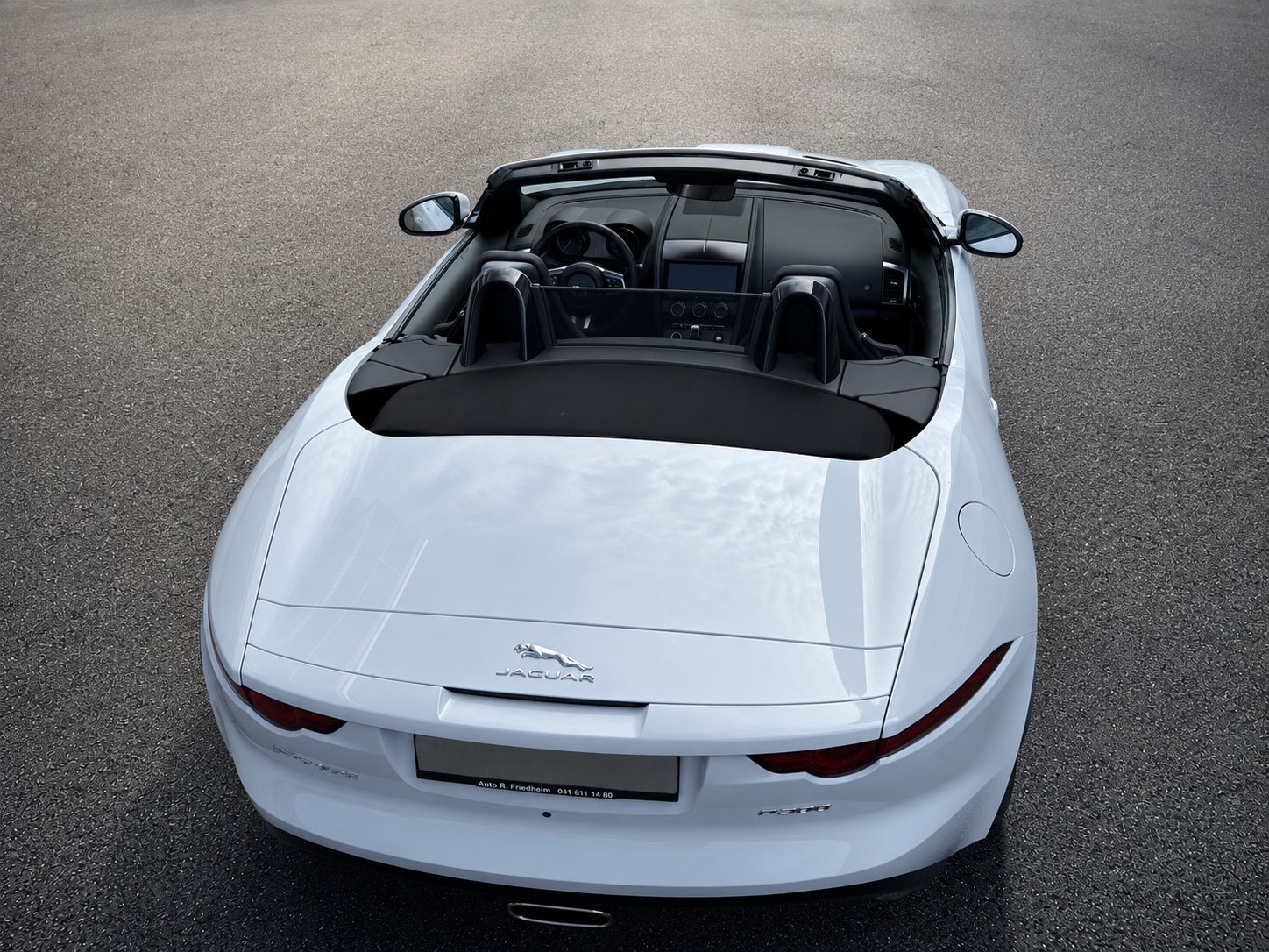JAGUAR F-Type Convertible 2.0 I4 R-Dynamik Automatik-image-14